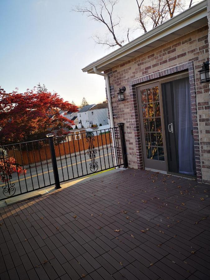 Luxury Hotel-Style Room In Queens, New York City Exterior photo